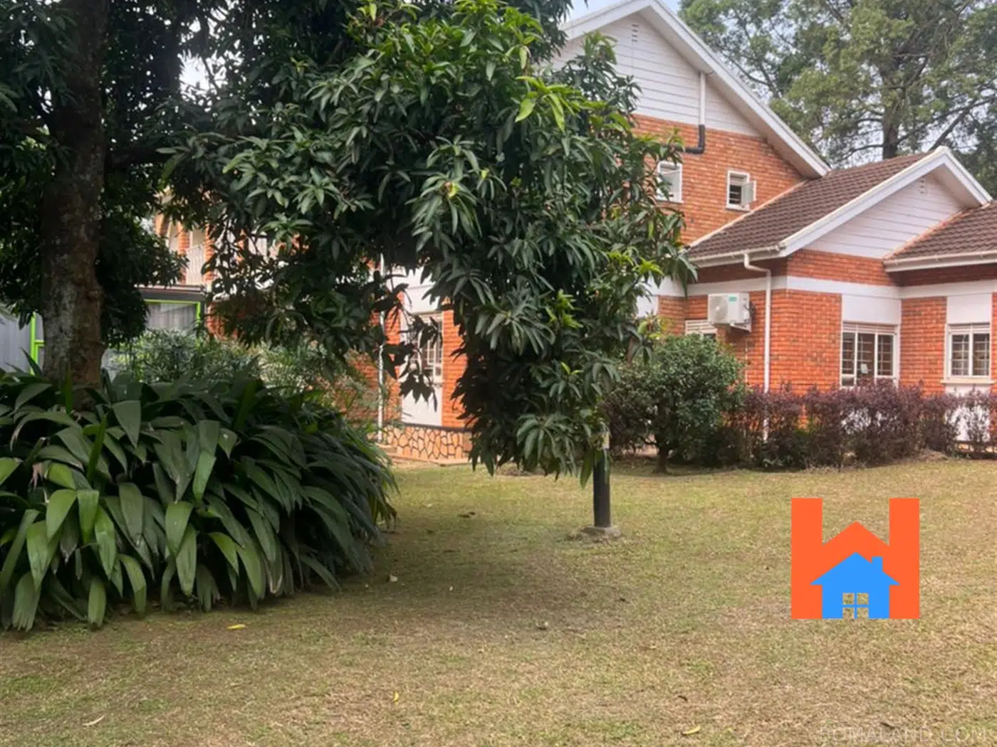5 bedroom Bungalow for sale in Naguru Kampala Uganda