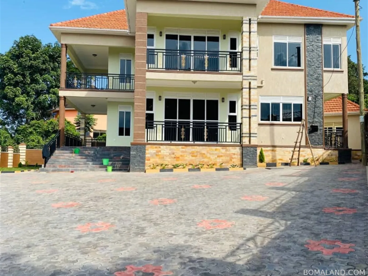 6 bedroom Mansion for sale in Bwebajja Wakiso Uganda
