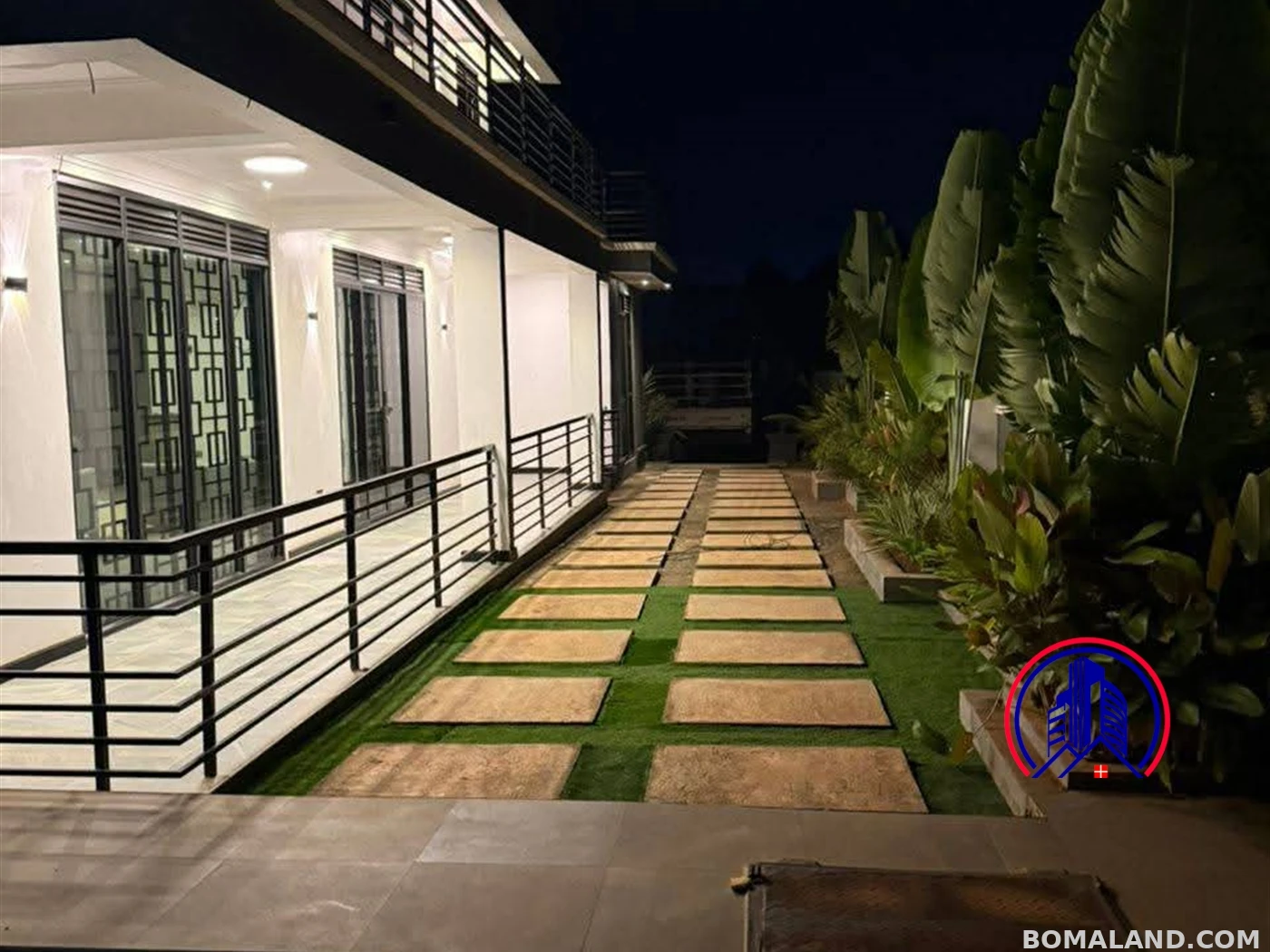 4 bedroom Storeyed house for sale in Seguku Wakiso Uganda