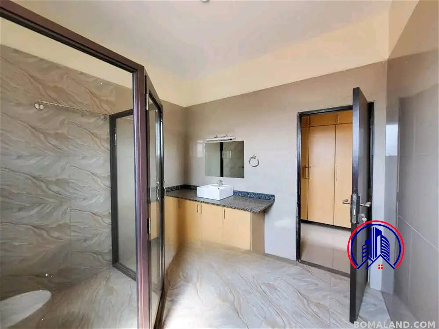 3 bedroom Condominium for sale in Bugoloobi Kampala Uganda