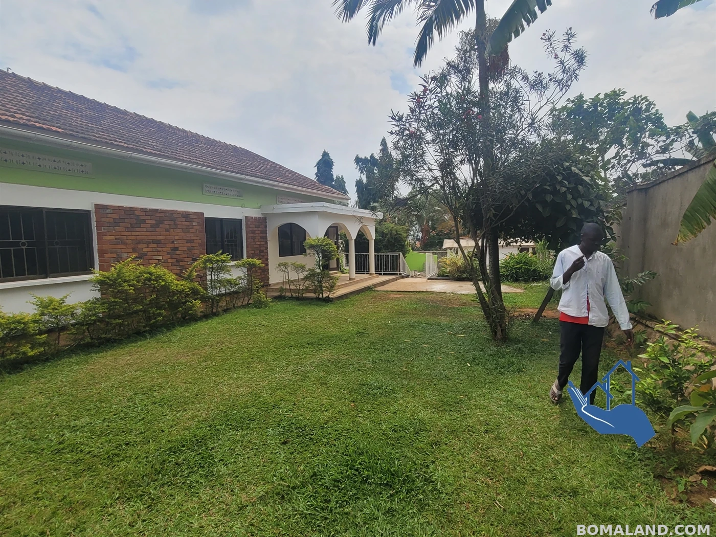3 bedroom Bungalow for rent in Muyenga Kampala Uganda