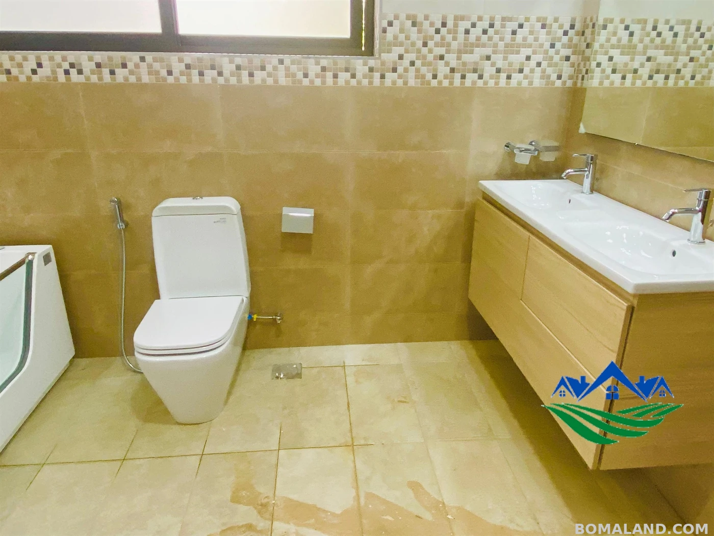 5 bedroom Mansion for sale in Munyonyo Wakiso Uganda