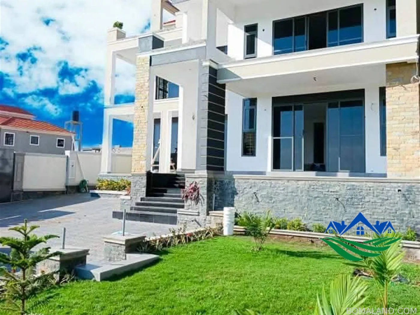 7 bedroom Mansion for sale in Kyanja Wakiso Uganda