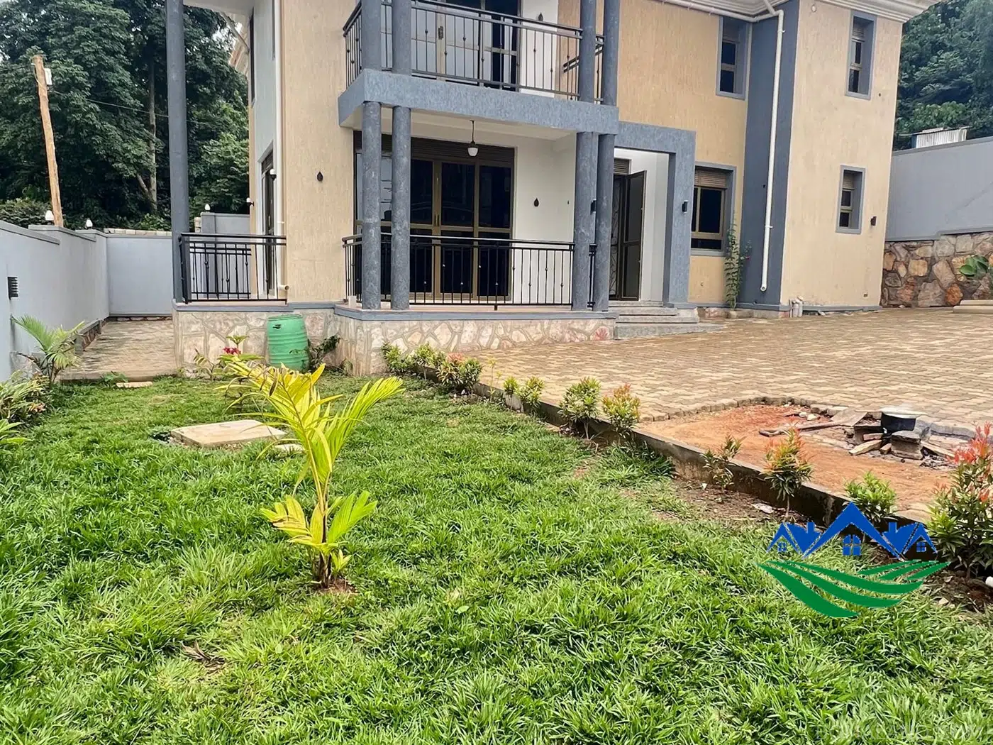 4 bedroom Storeyed house for sale in Katala Wakiso Uganda