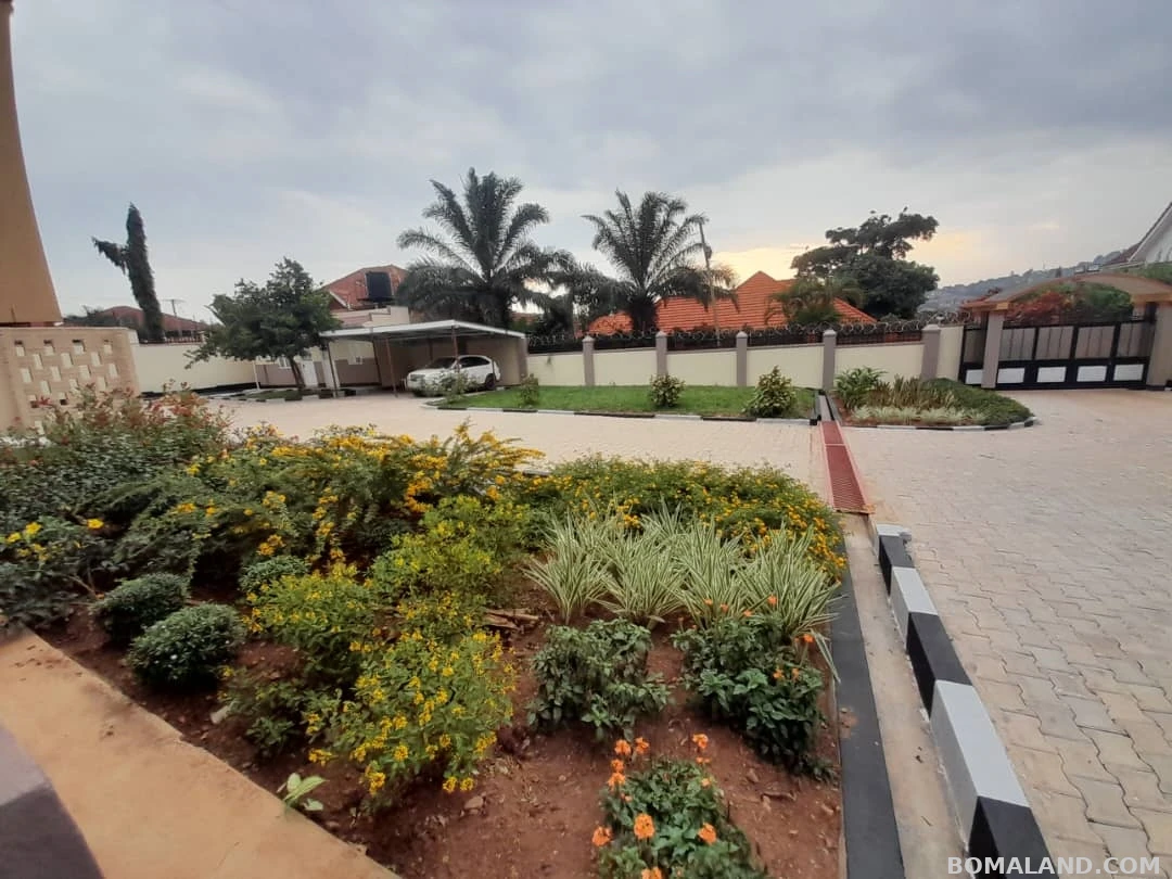 4 bedroom Bungalow for rent in Bbunga Kampala Uganda