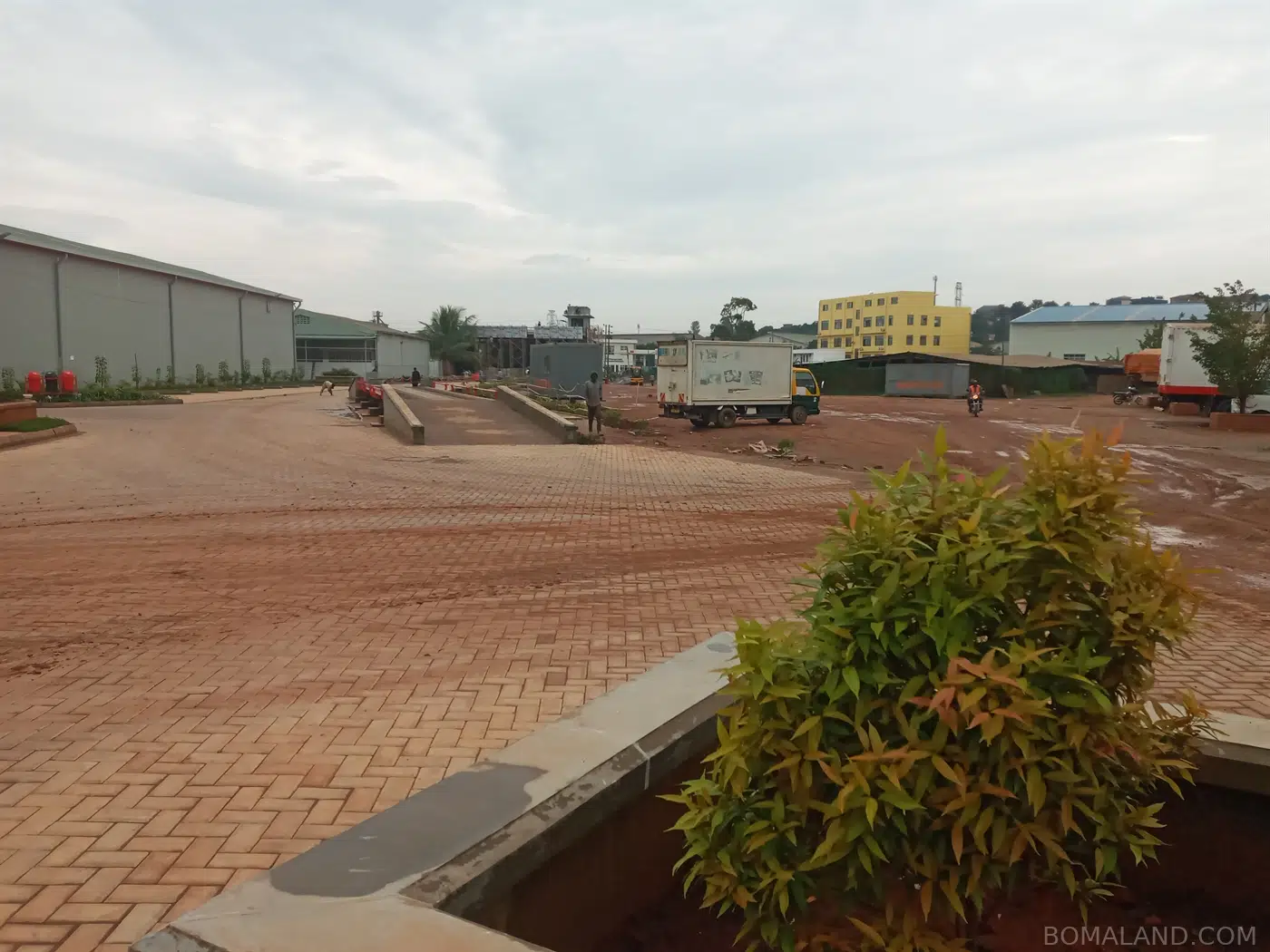 Warehouse for rent in Wankulukuku Kampala Uganda