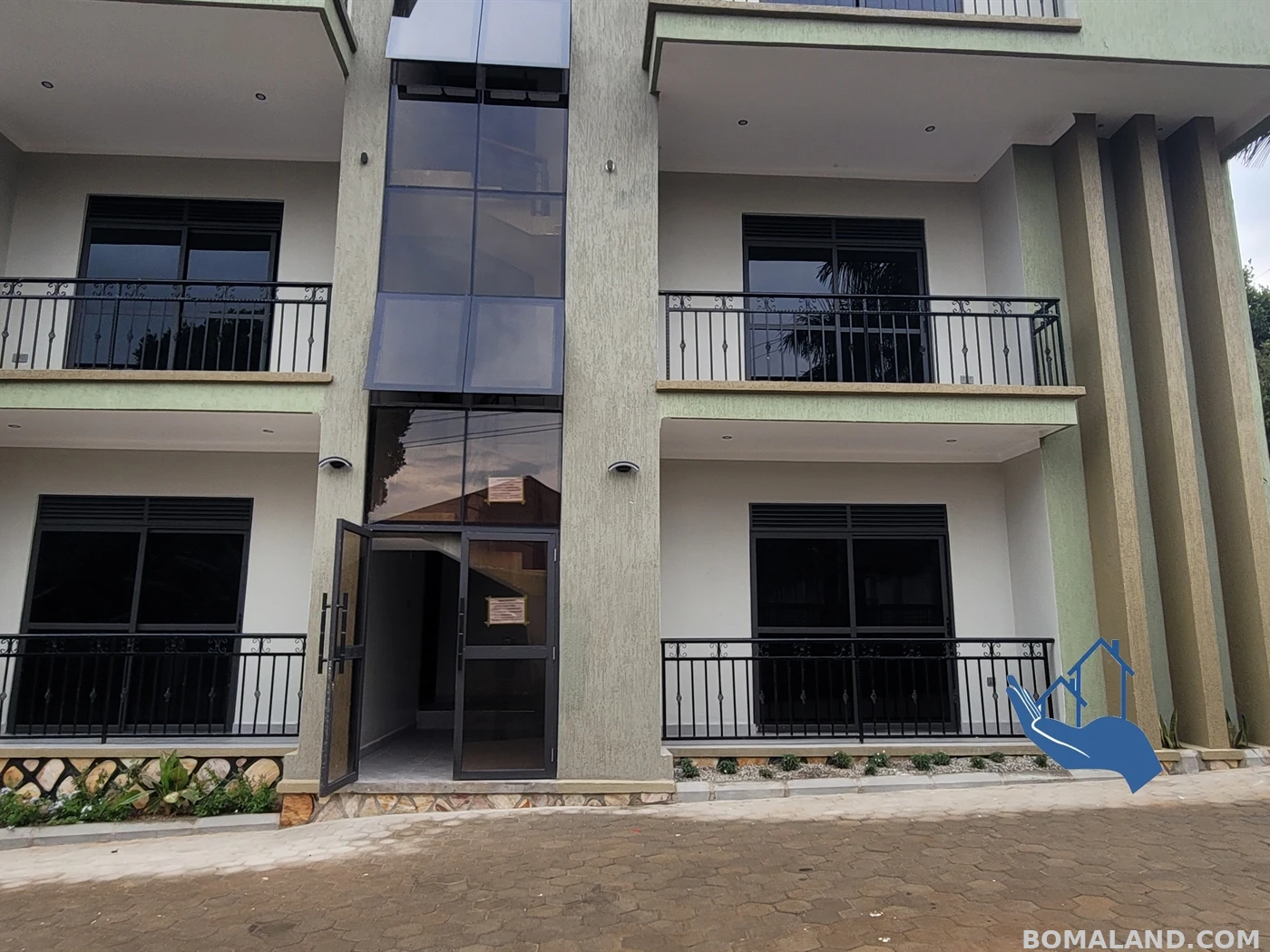 3 bedroom Apartment block for sale in Munyonyo Kampala Uganda