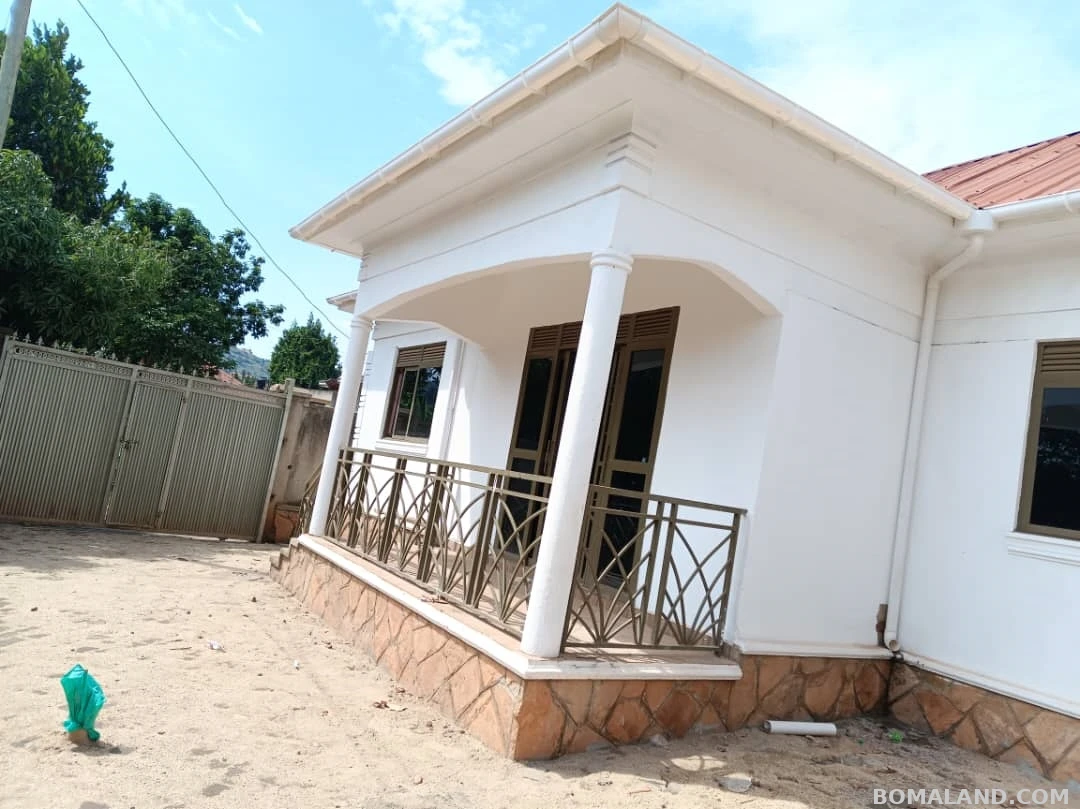 3 bedroom Bungalow for sale in Seguku Wakiso Uganda