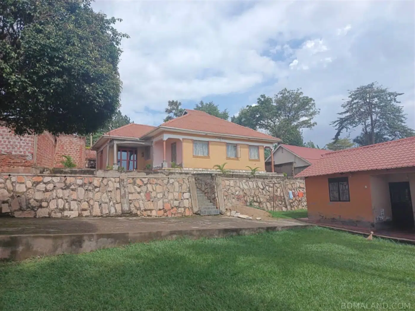 4 bedroom Bungalow for sale in Kyanja Wakiso Uganda