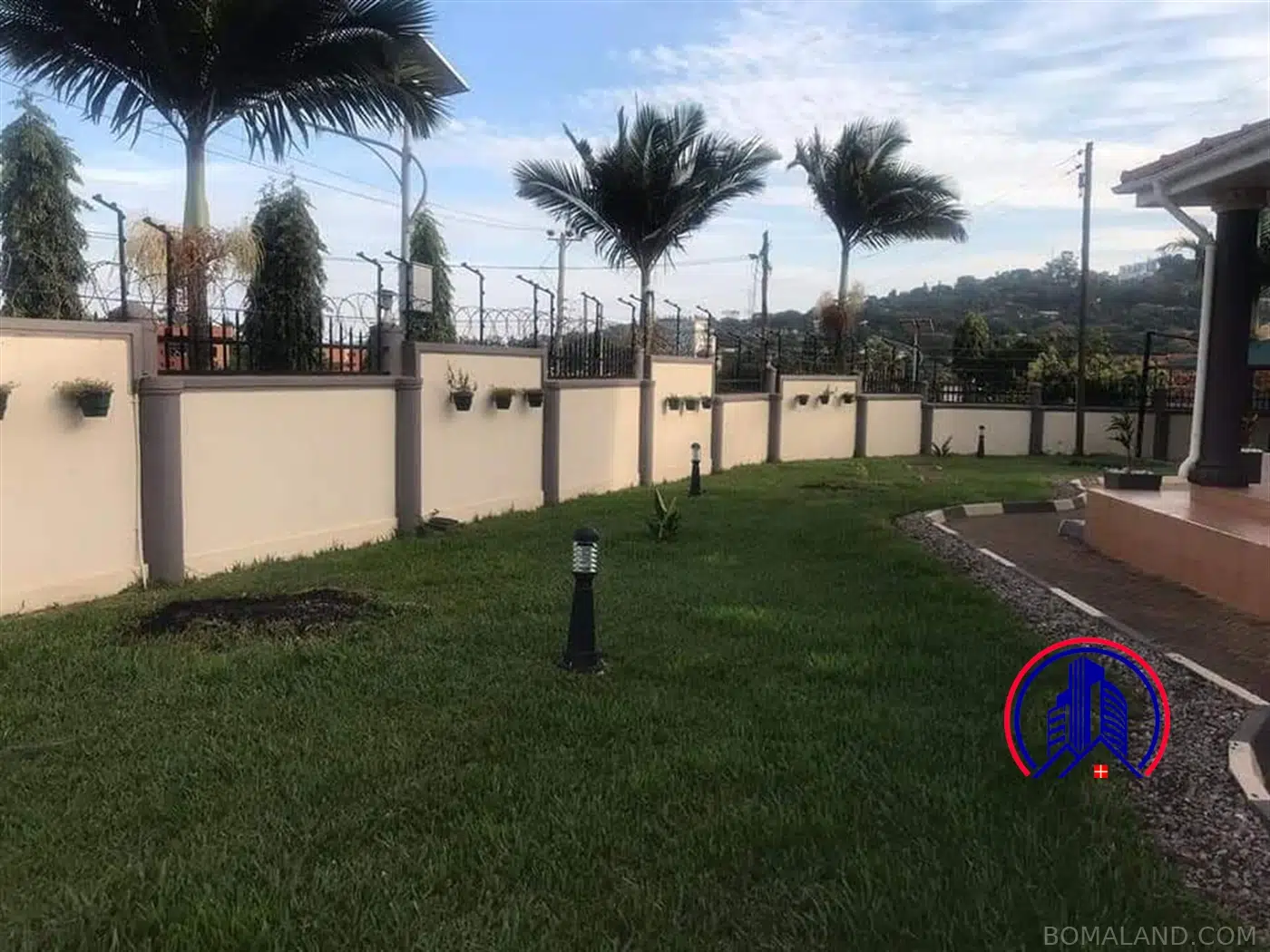 4 bedroom Storeyed house for sale in Naguru Kampala Uganda