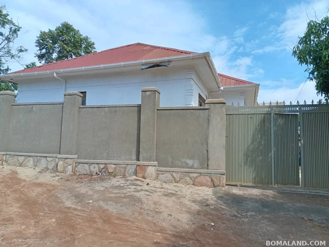 3 bedroom Bungalow for sale in Seguku Wakiso Uganda