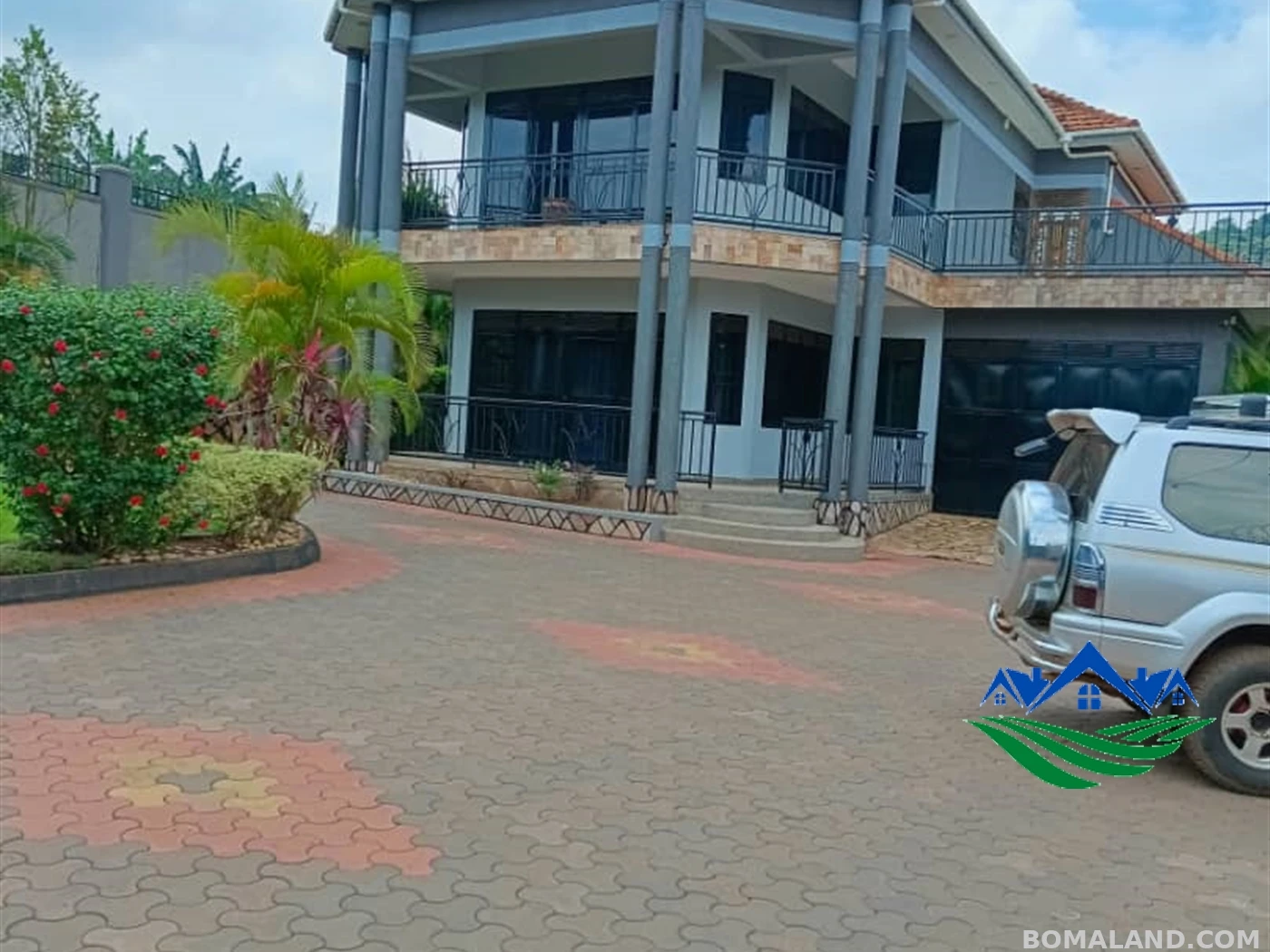 6 bedroom Mansion for sale in Bwebajja Wakiso Uganda