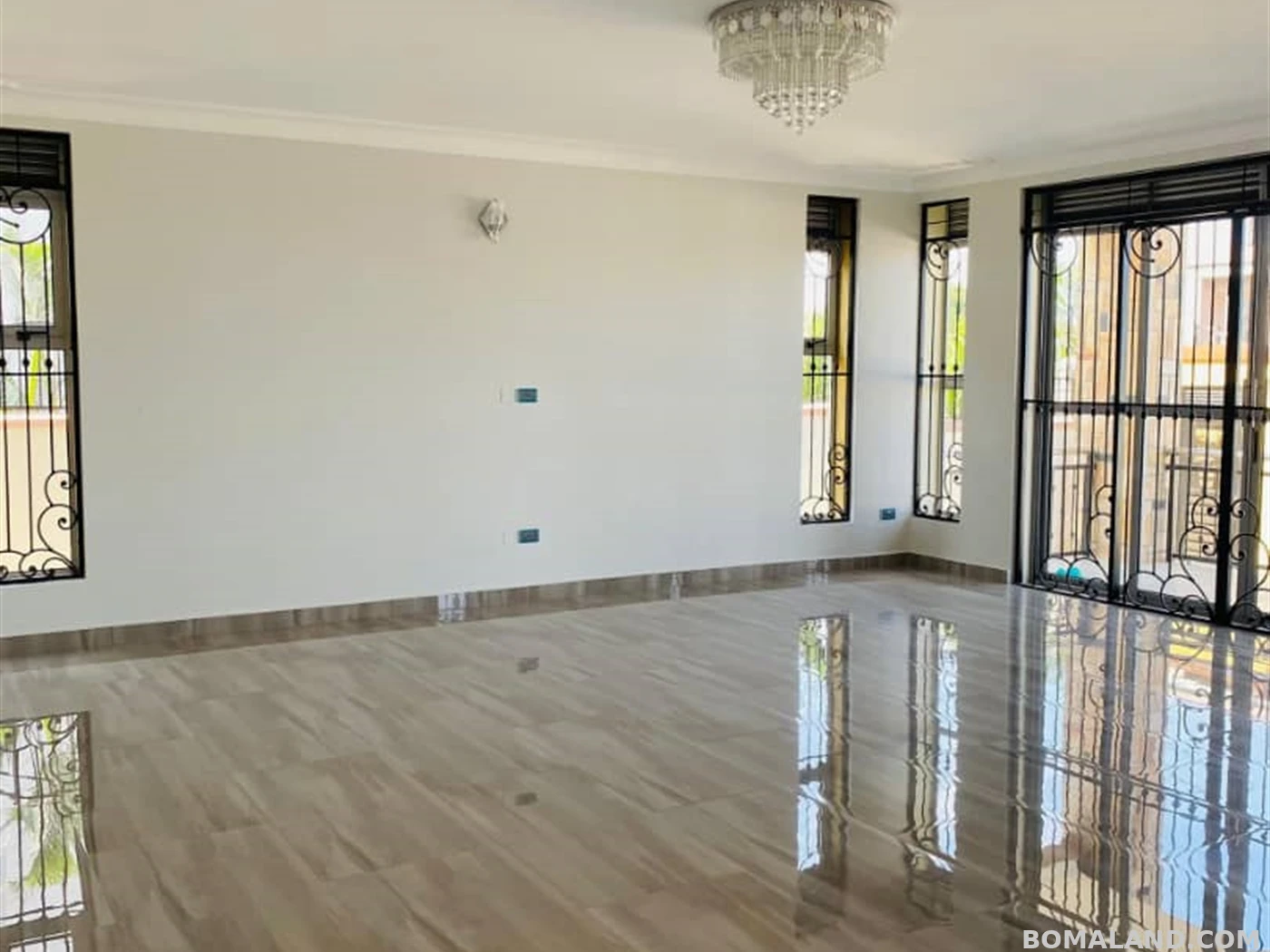 6 bedroom Mansion for sale in Kigo Kampala Uganda