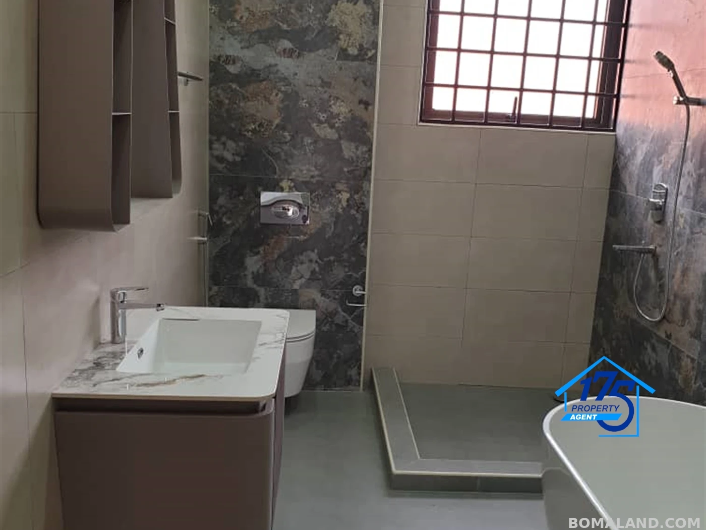 4 bedroom Duplex for sale in Entebbe Wakiso Uganda