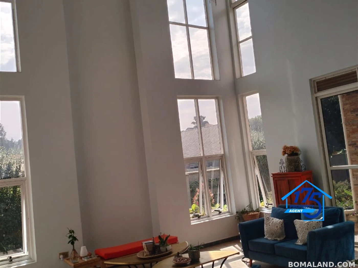 5 bedroom Duplex for sale in Kisaasi Kampala Uganda