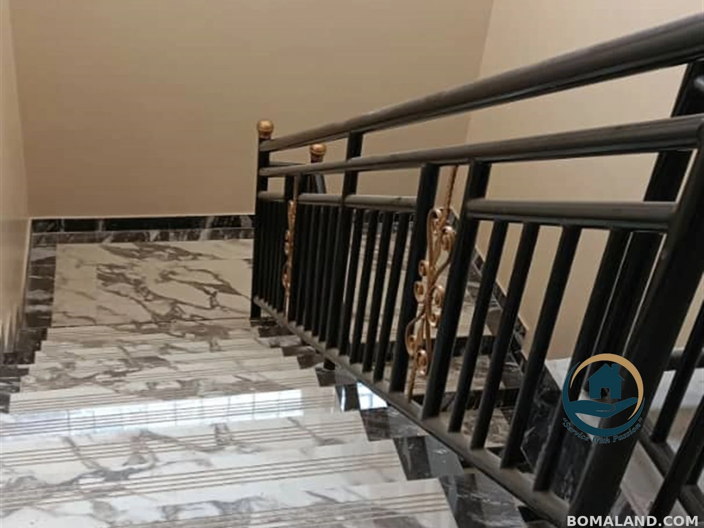 6 bedroom Mansion for sale in Kitende Wakiso Uganda