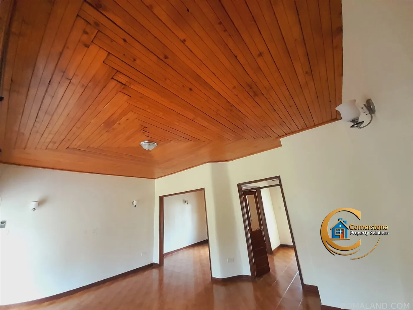 4 bedroom Storeyed house for rent in Bbunga Kampala Uganda
