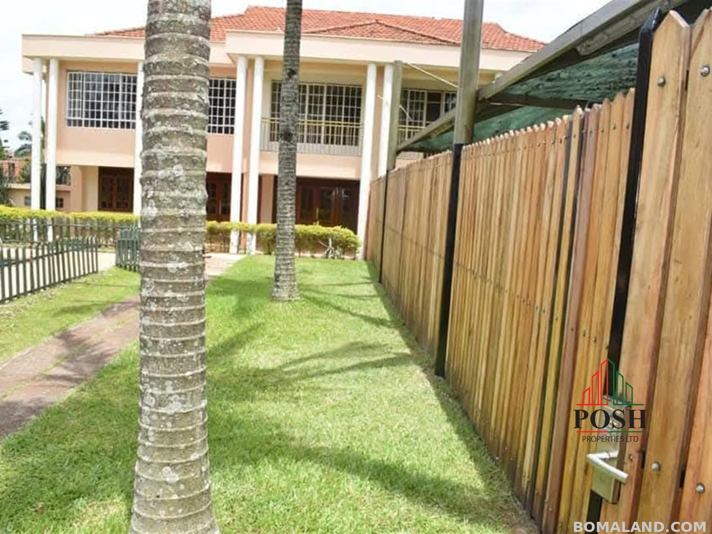 4 bedroom Town House for rent in Bugoloobi Kampala Uganda