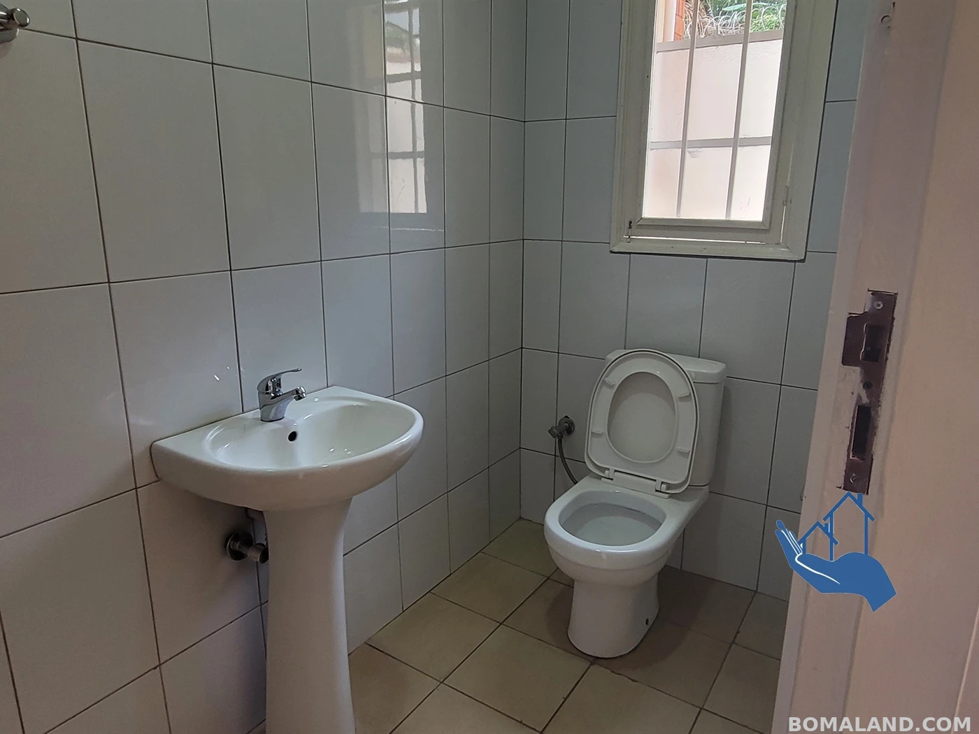 4 bedroom Bungalow for rent in Muyenga Kampala Uganda