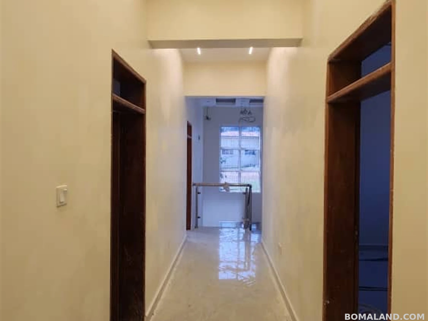 6 bedroom Storeyed house for sale in Munyonyo Kampala Uganda
