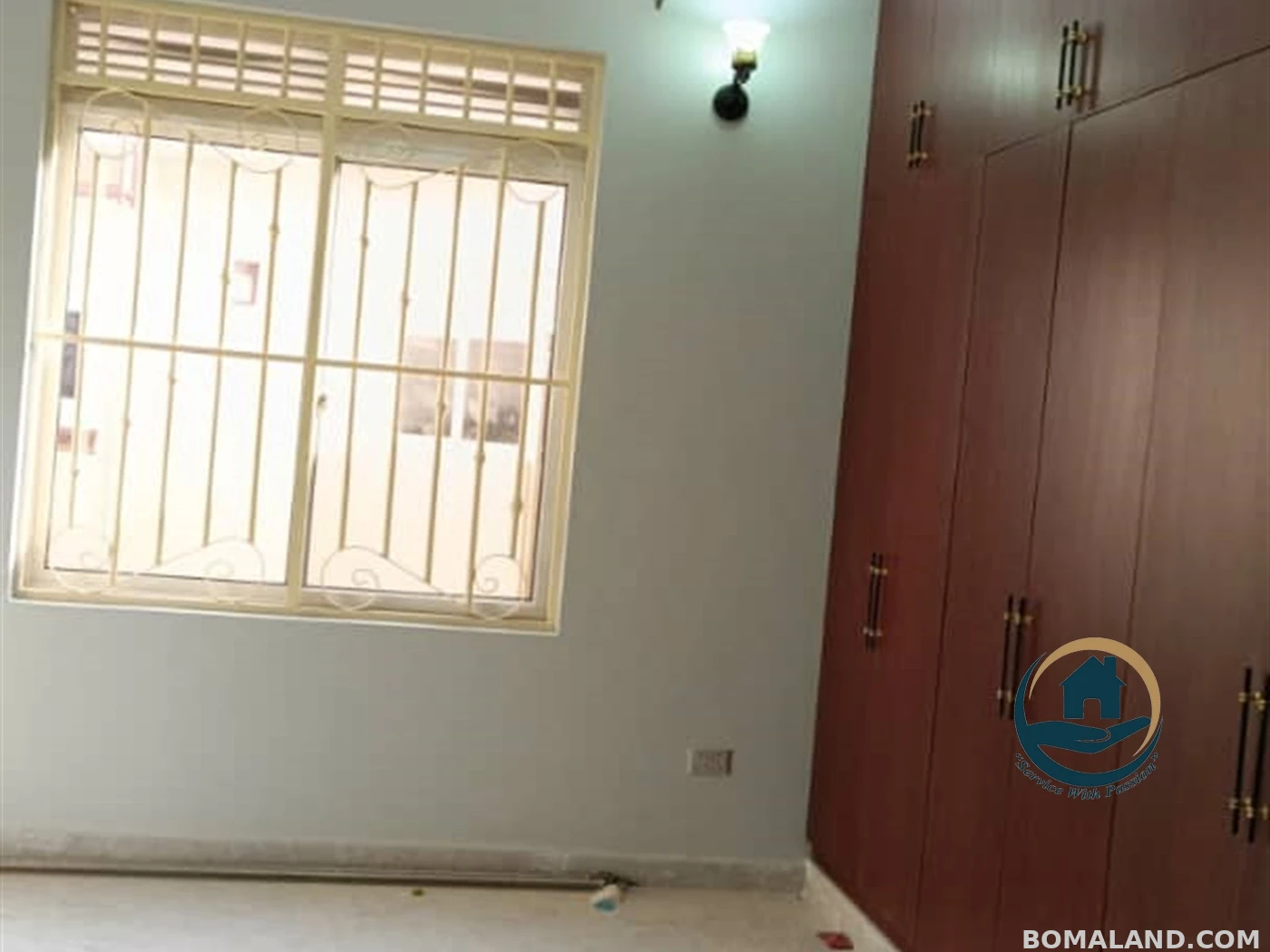 6 bedroom Mansion for sale in Kitende Wakiso Uganda
