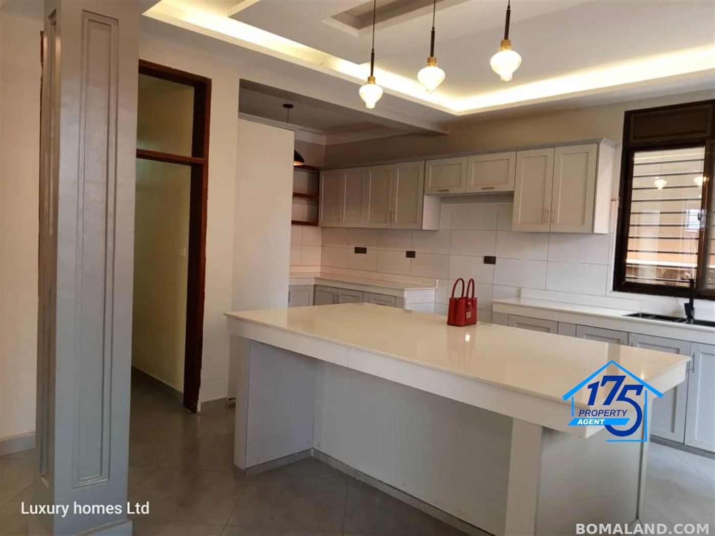 6 bedroom Duplex for sale in Kira Wakiso Uganda