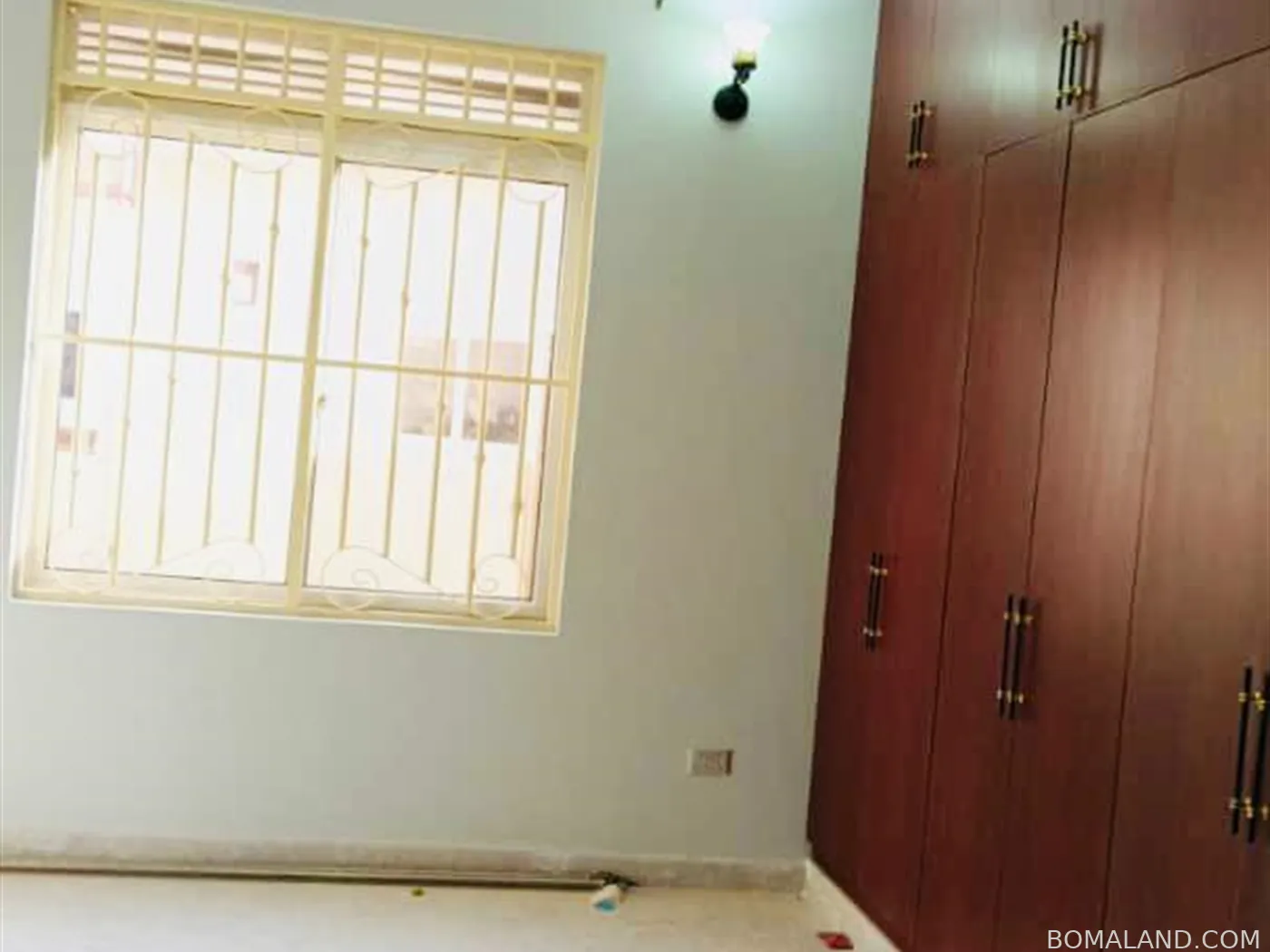 6 bedroom Mansion for sale in Bwebajja Wakiso Uganda