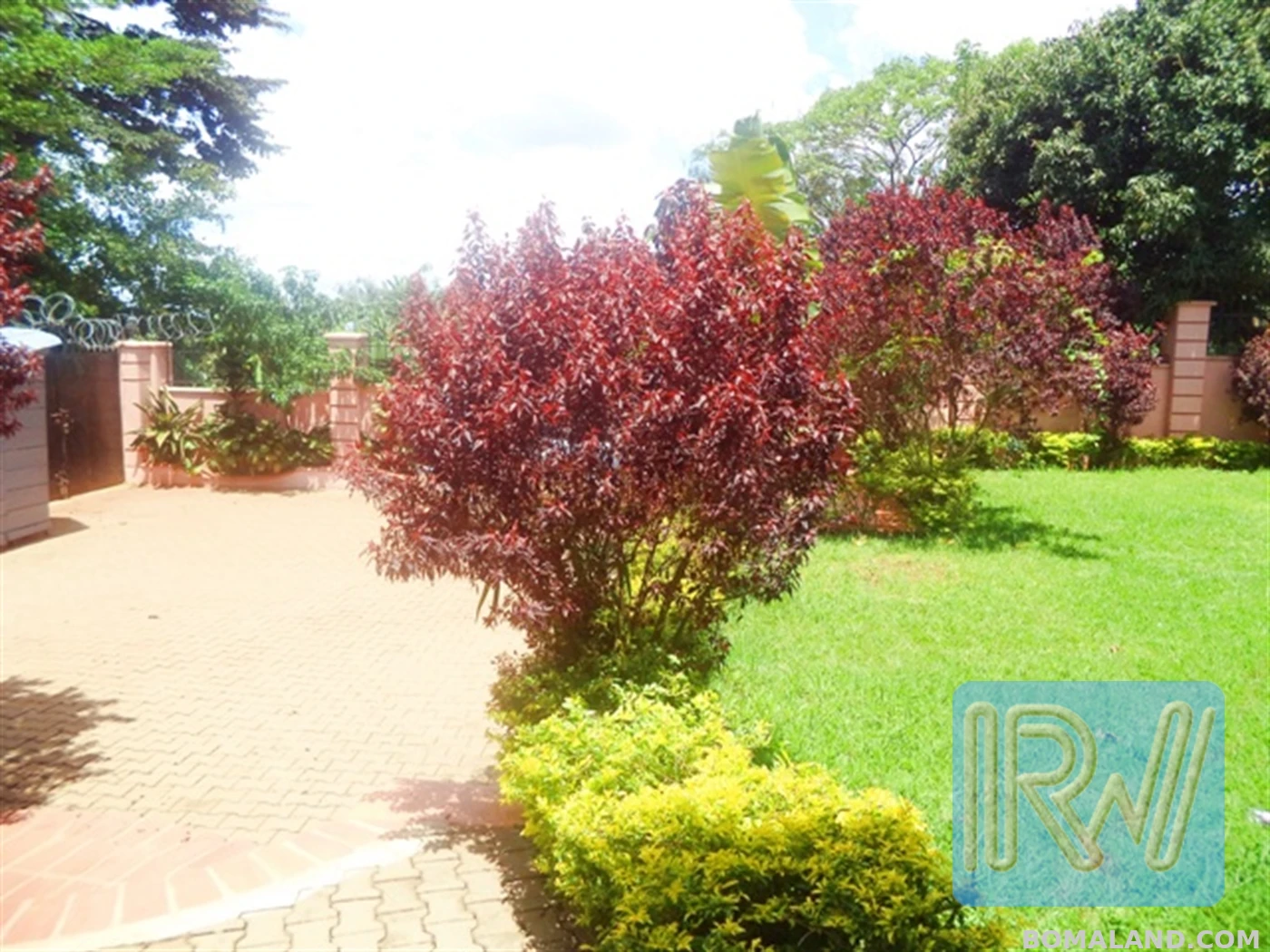 5 bedroom Storeyed house for sale in Entebbe Wakiso Uganda
