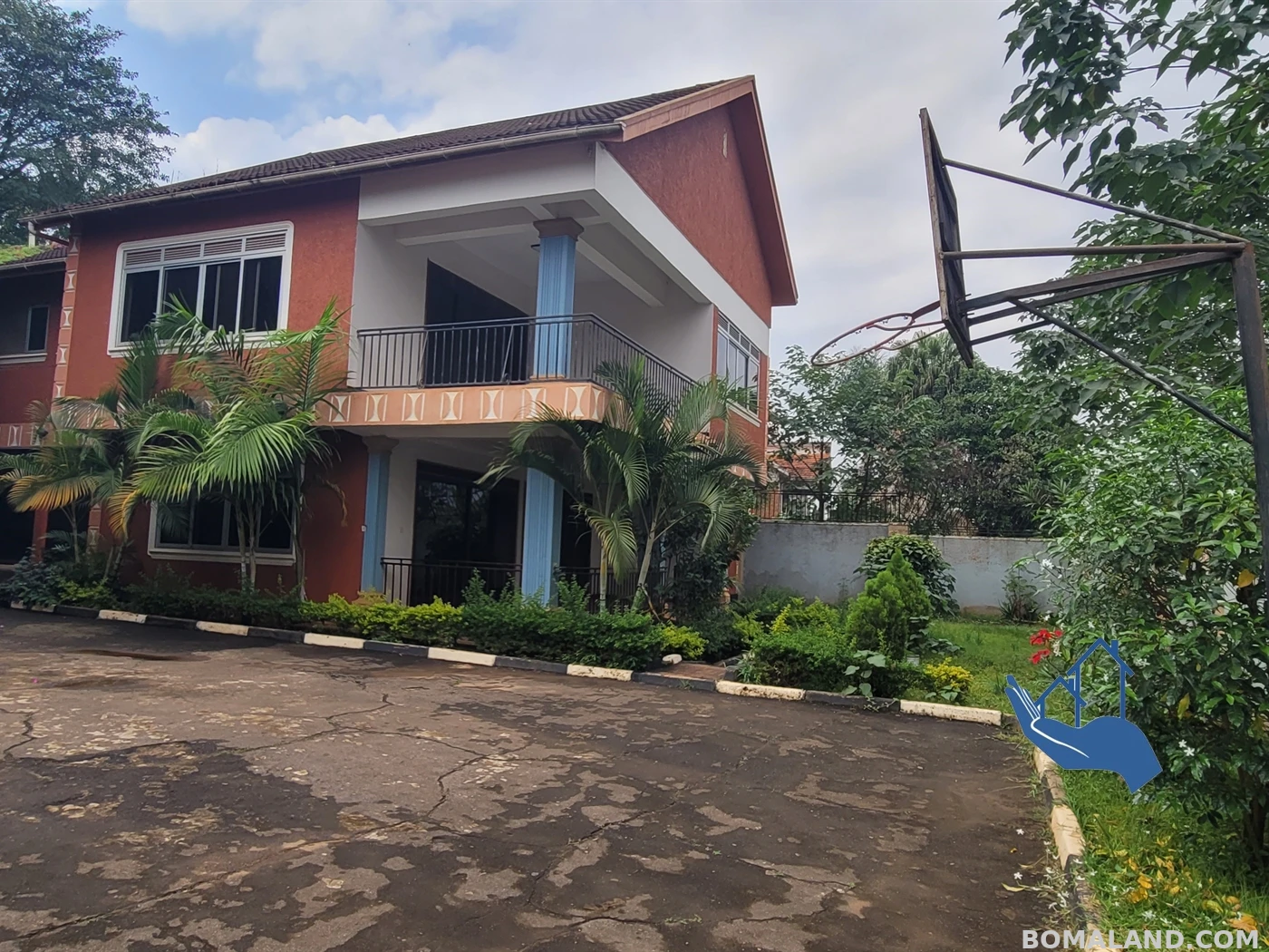 5 bedroom Mansion for rent in Kansanga Kampala Uganda