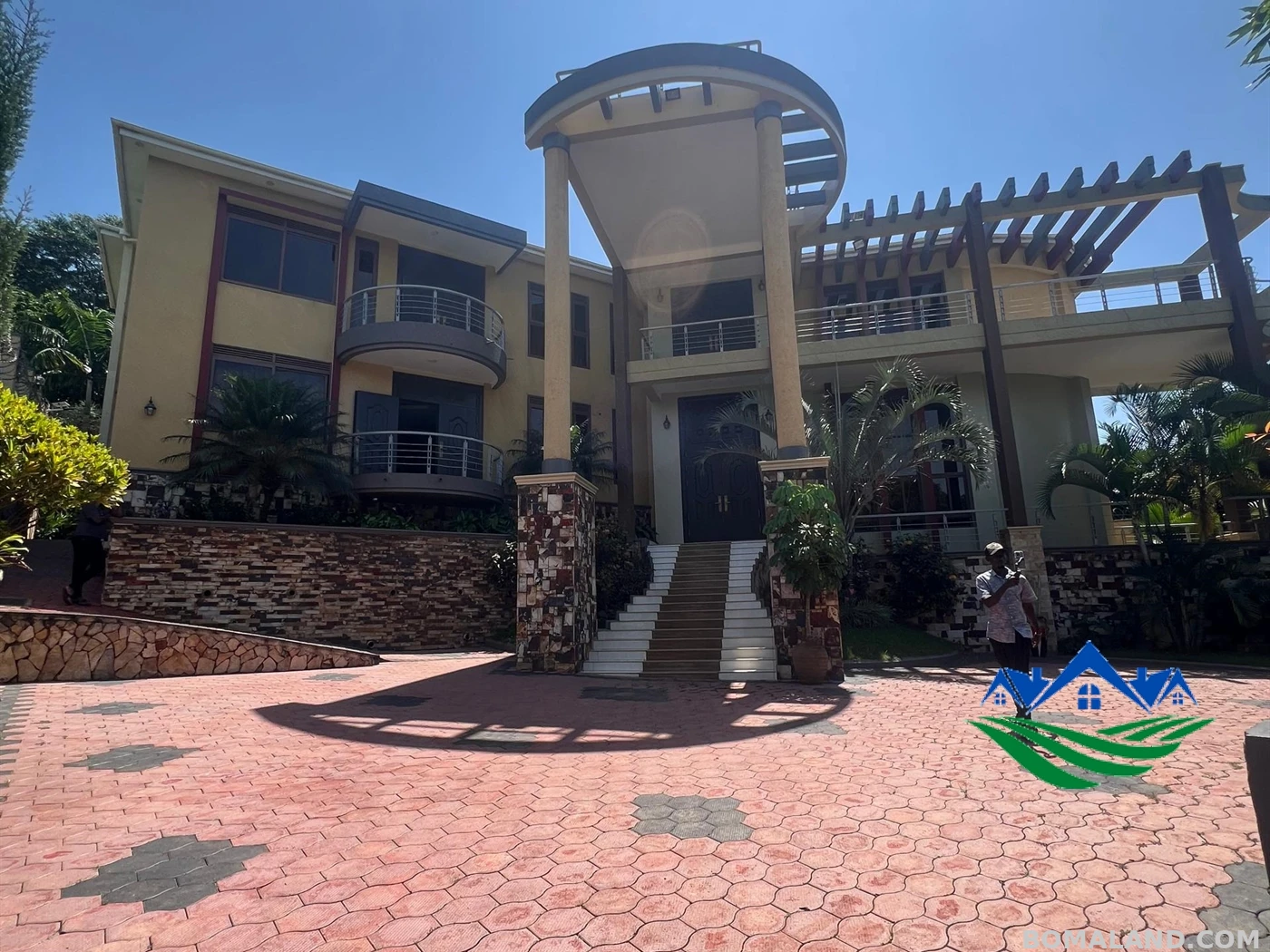 6 bedroom Mansion for sale in Lubowa Wakiso Uganda