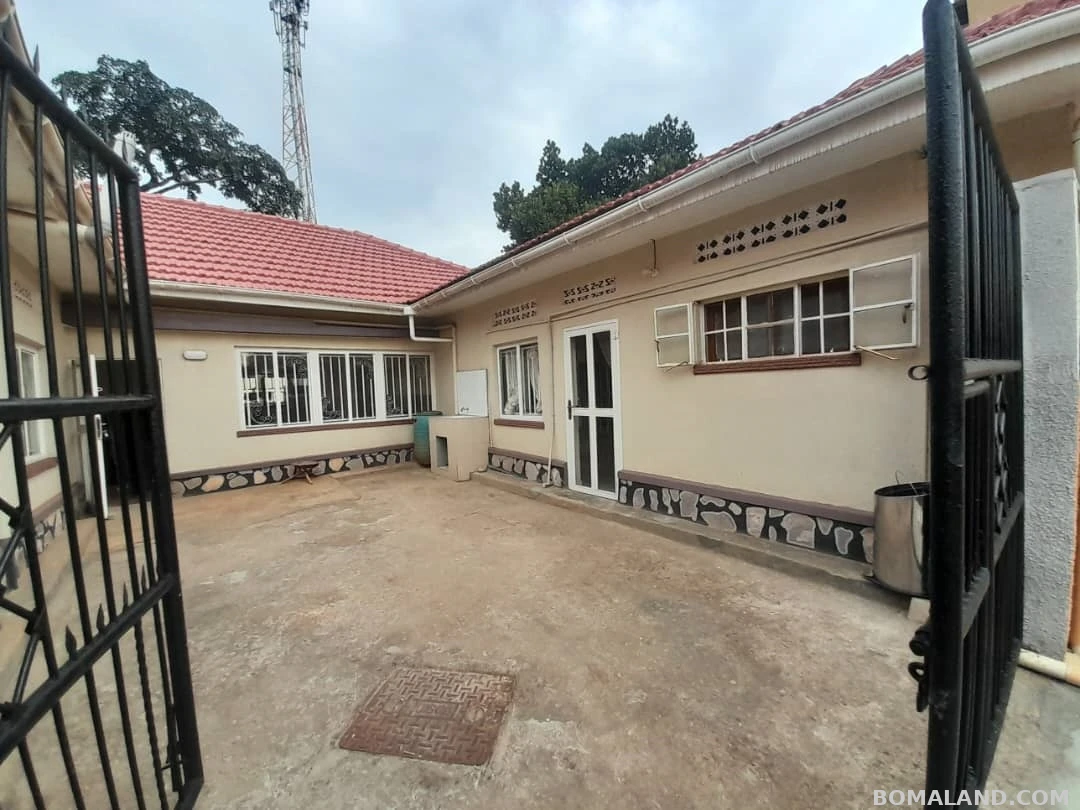 4 bedroom Bungalow for rent in Bbunga Kampala Uganda
