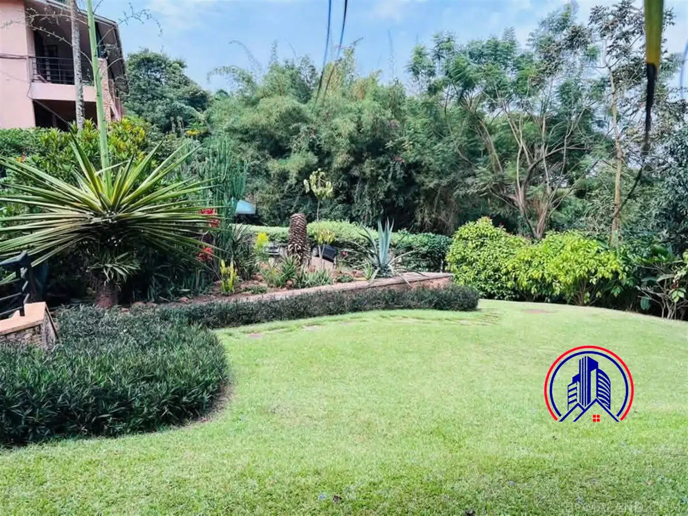 6 bedroom Mansion for rent in Mbuya Kampala Uganda