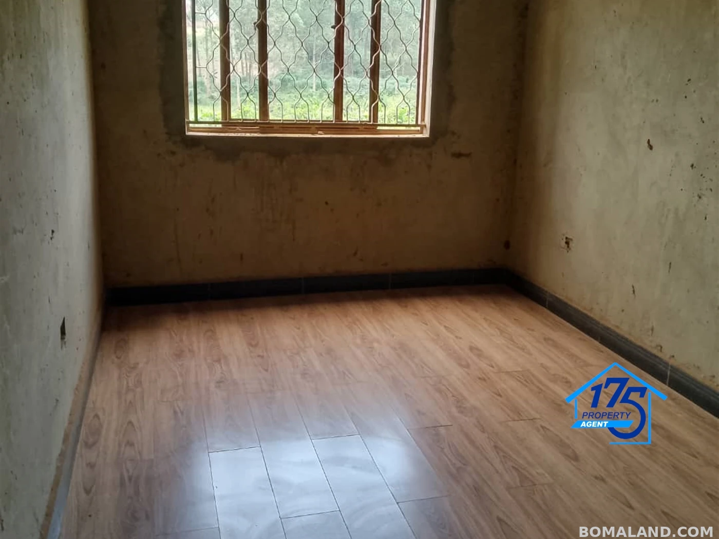 6 bedroom Duplex for sale in Misindye Wakiso Uganda