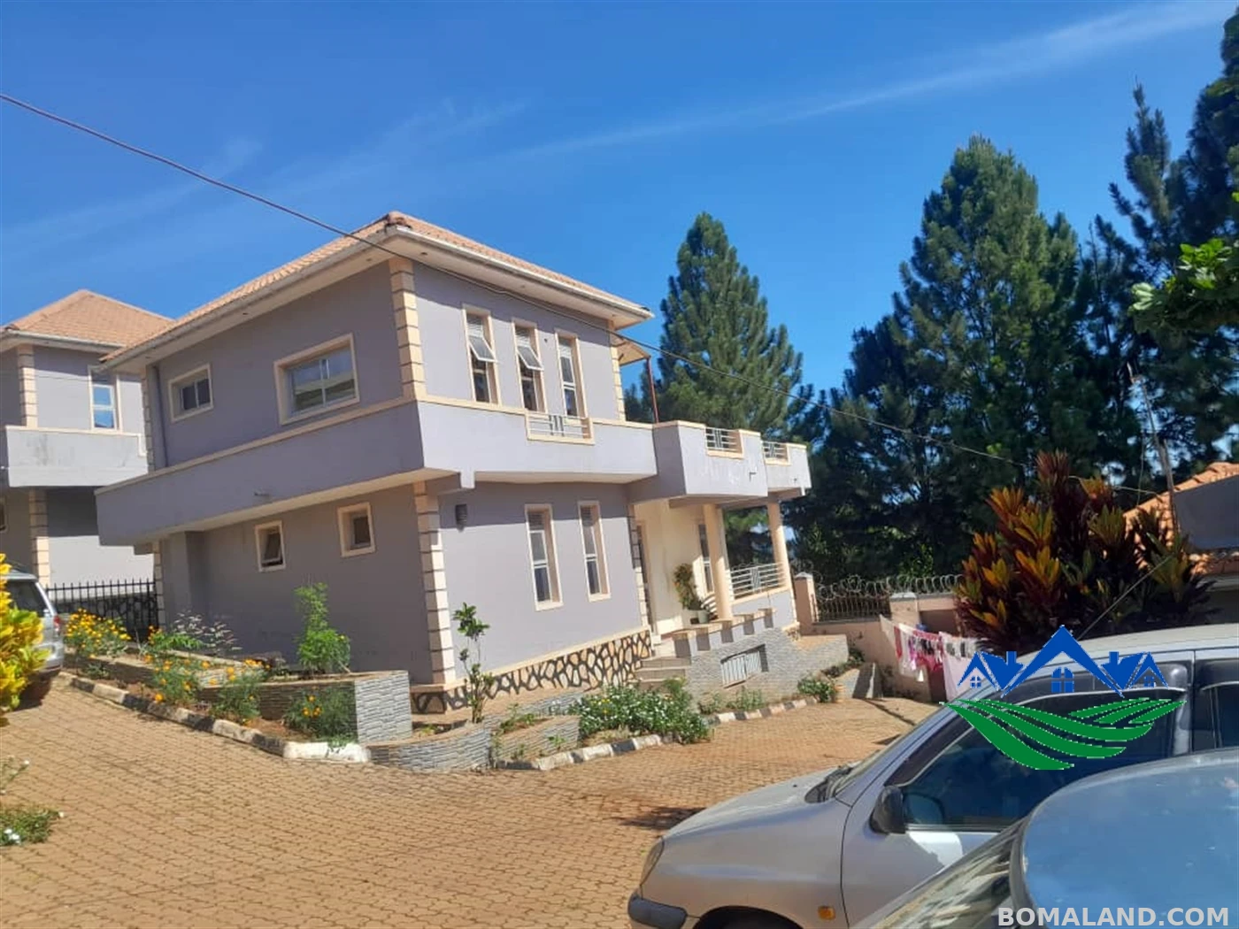 3 bedroom Storeyed house for sale in Bwebajja Wakiso Uganda