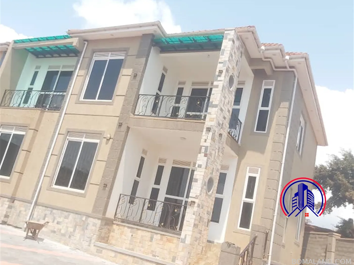 6 bedroom Storeyed house for sale in Kajjansi Wakiso Uganda
