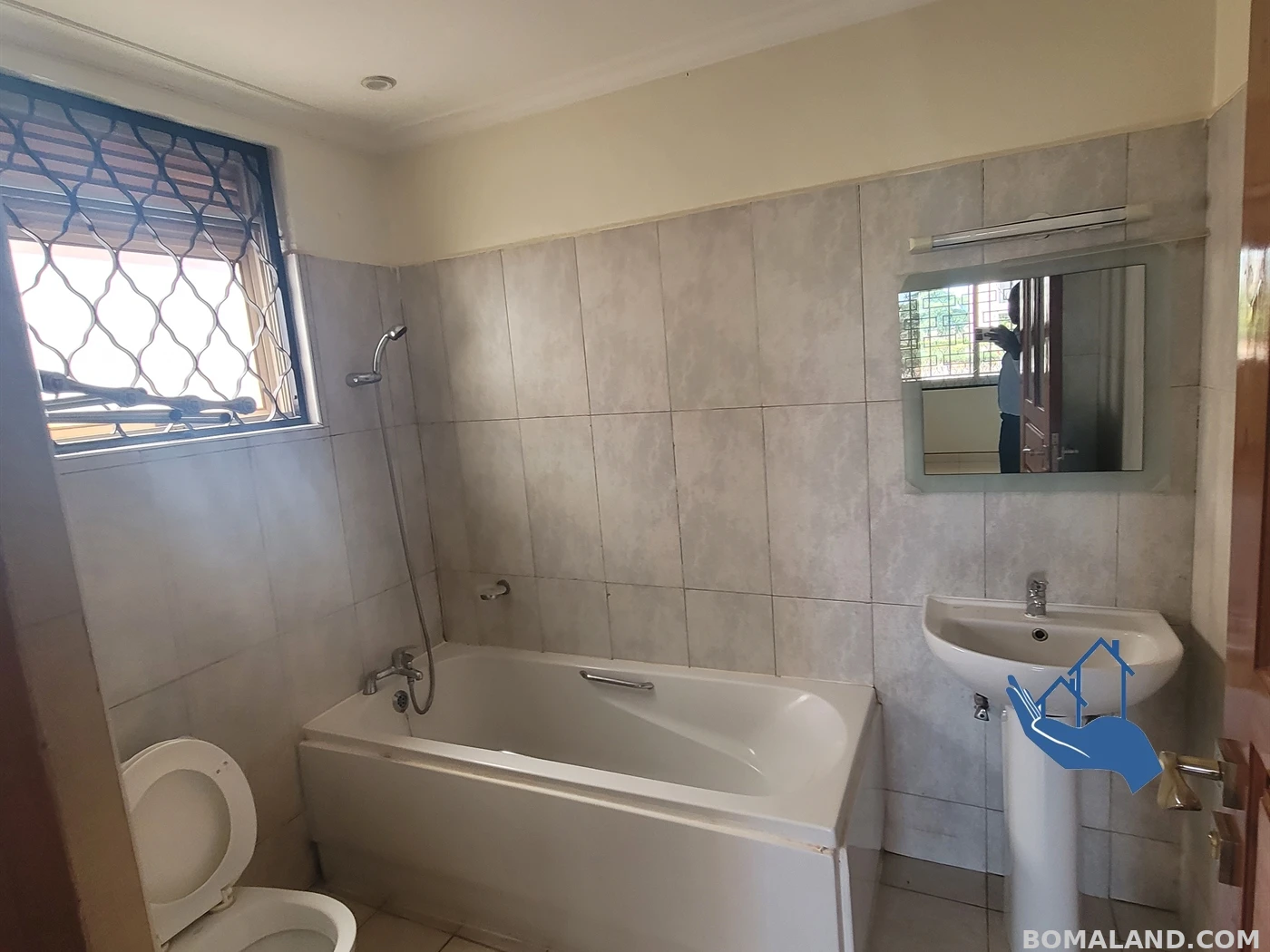 3 bedroom Apartment for rent in Bugolobi Kampala Uganda