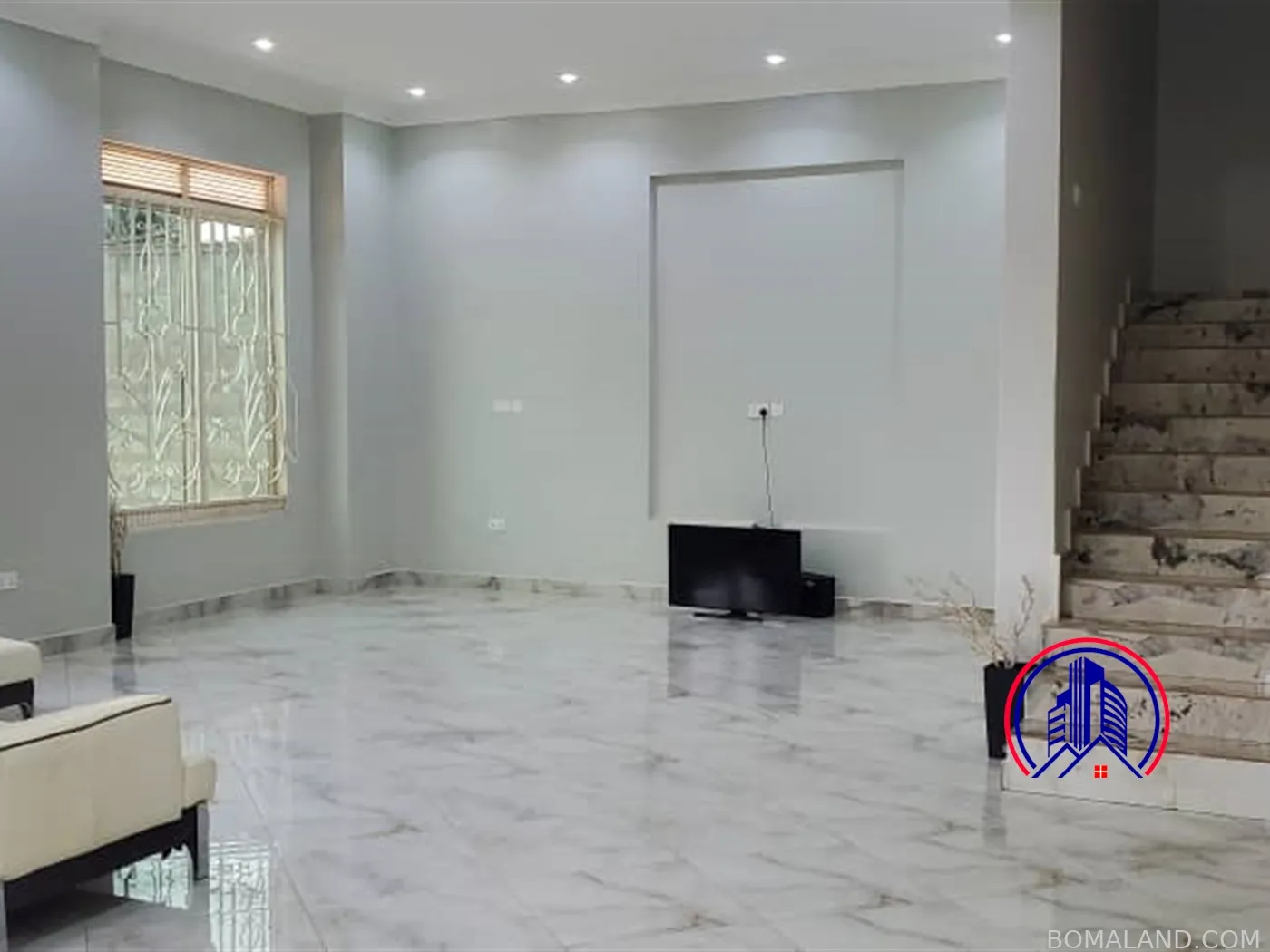6 bedroom Storeyed house for sale in Kajjansi Wakiso Uganda