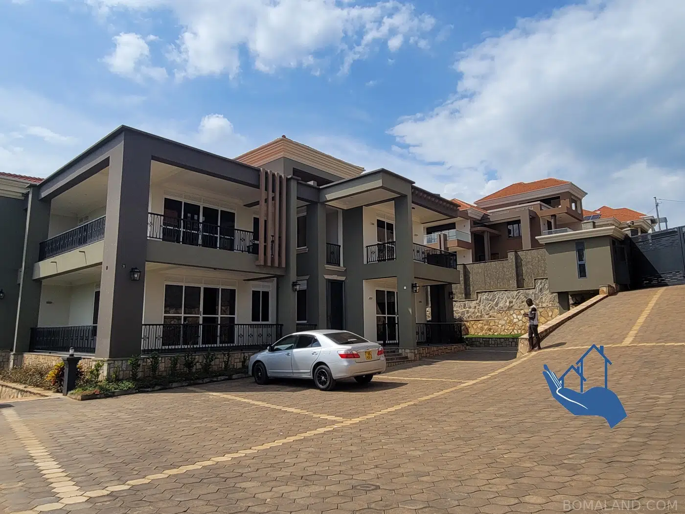 3 bedroom Mansion for sale in Munyonyo Kampala Uganda