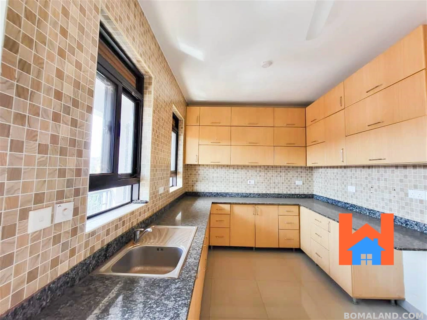 4 bedroom Penthouse for sale in Bugoloobi Kampala Uganda