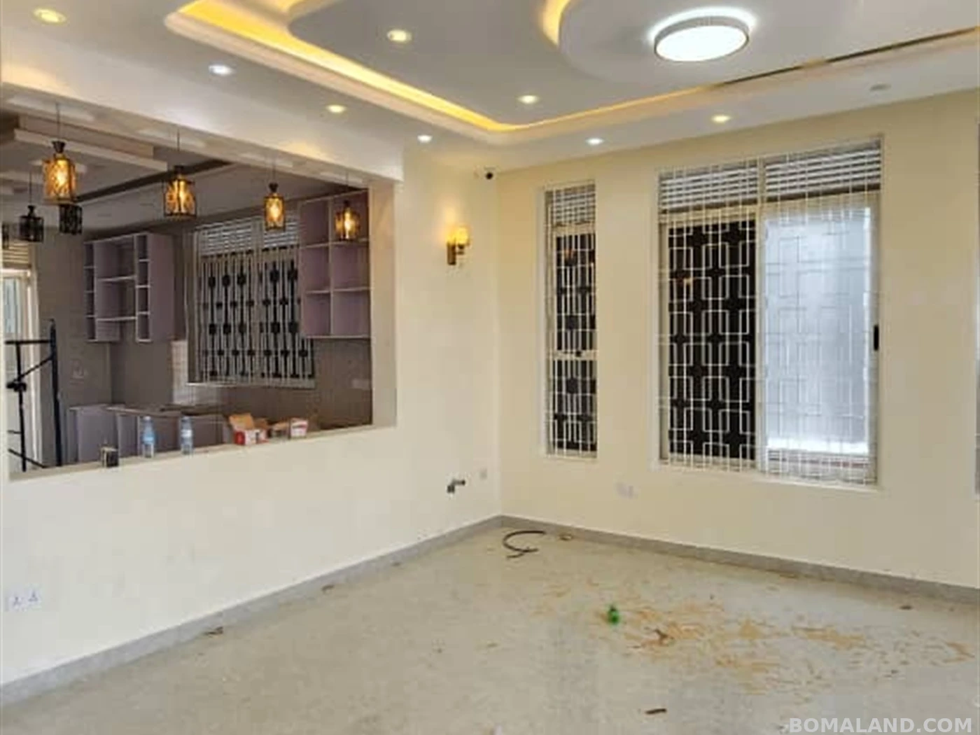 6 bedroom Storeyed house for sale in Munyonyo Kampala Uganda
