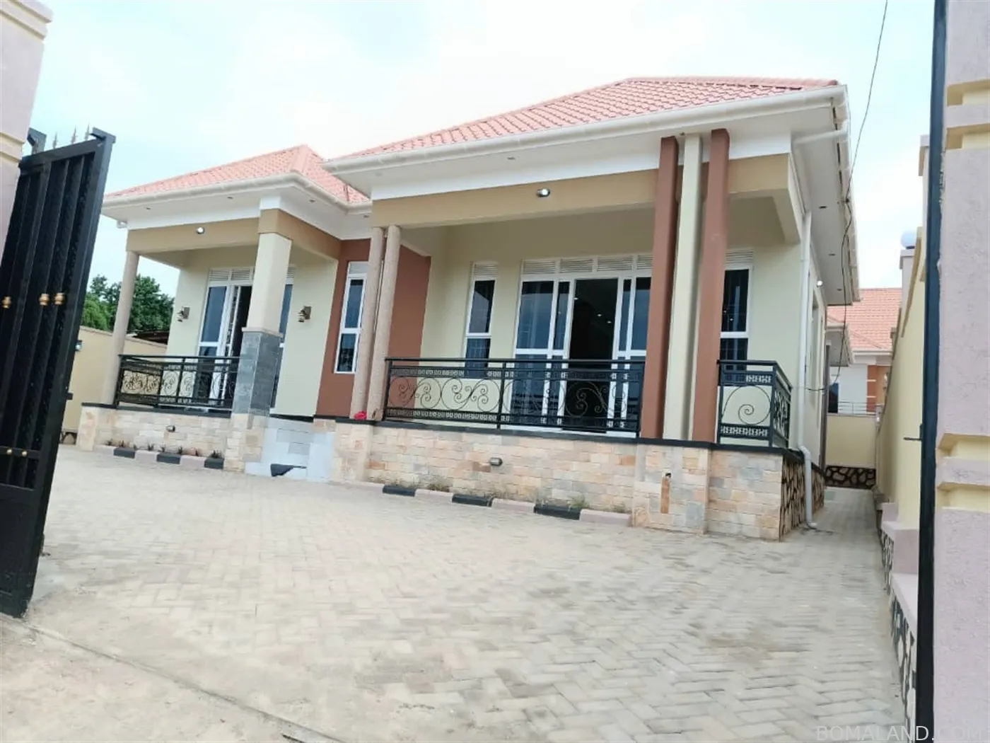 3 bedroom Bungalow for sale in Bwebajja Wakiso Uganda