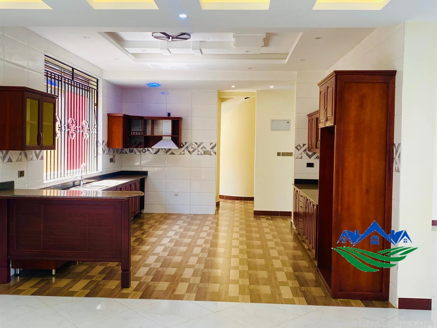 7 bedroom Mansion for sale in Munyonyo Wakiso Uganda