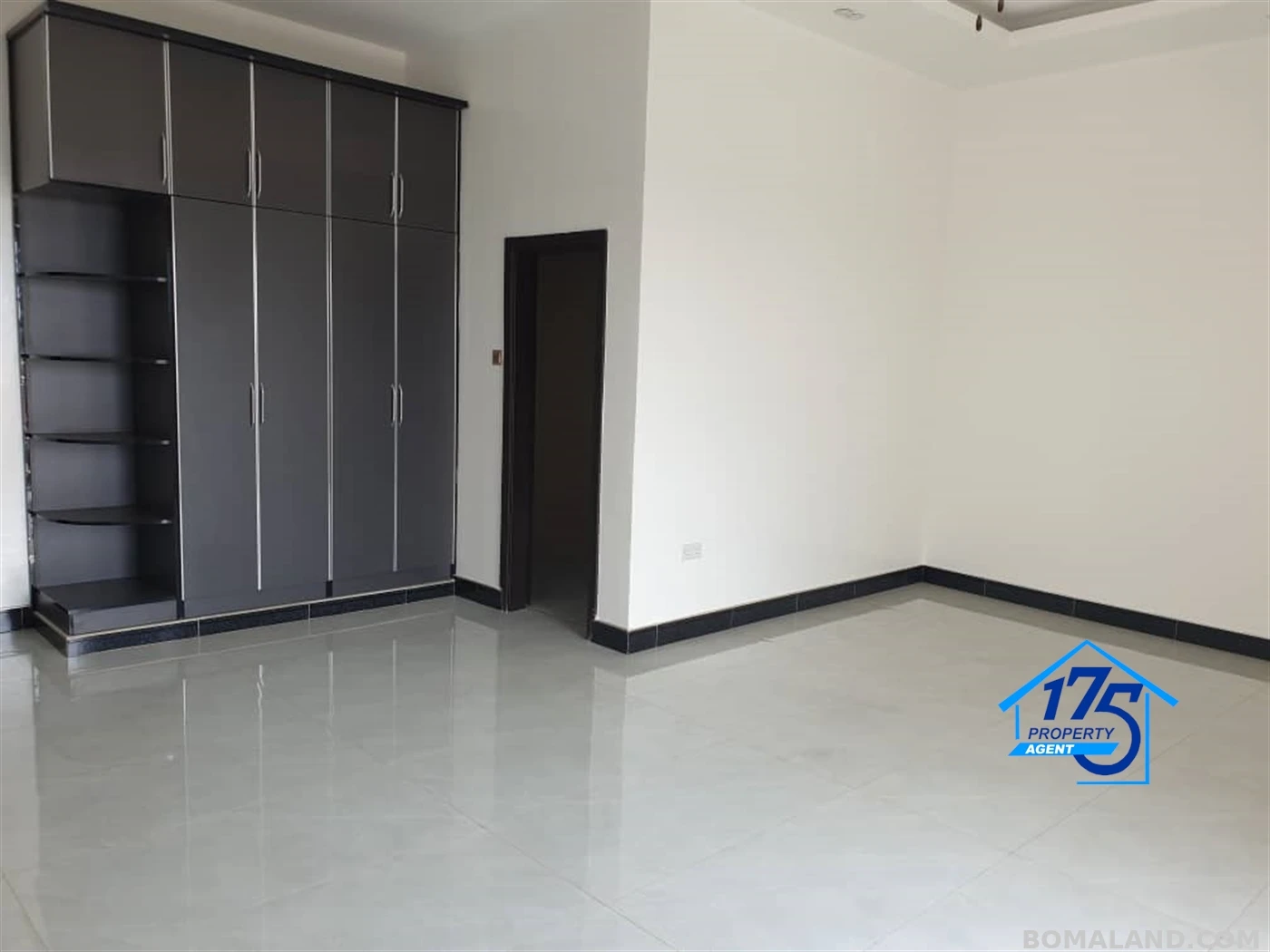 5 bedroom Duplex for sale in Najjera Wakiso Uganda