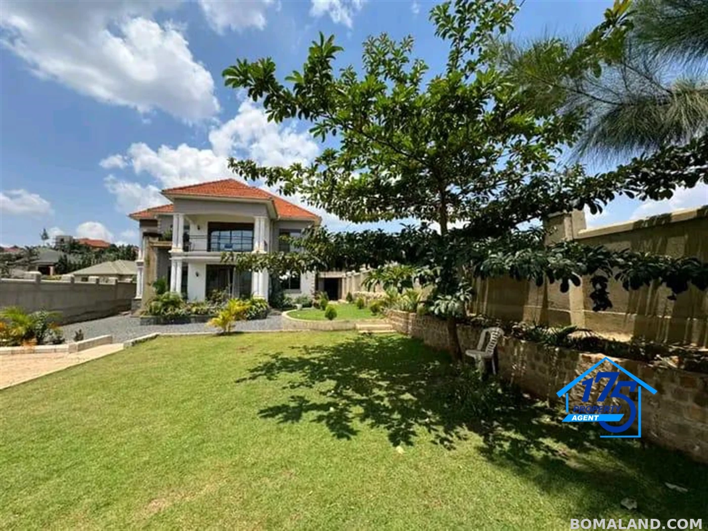 4 bedroom Duplex for sale in Kira Wakiso Uganda