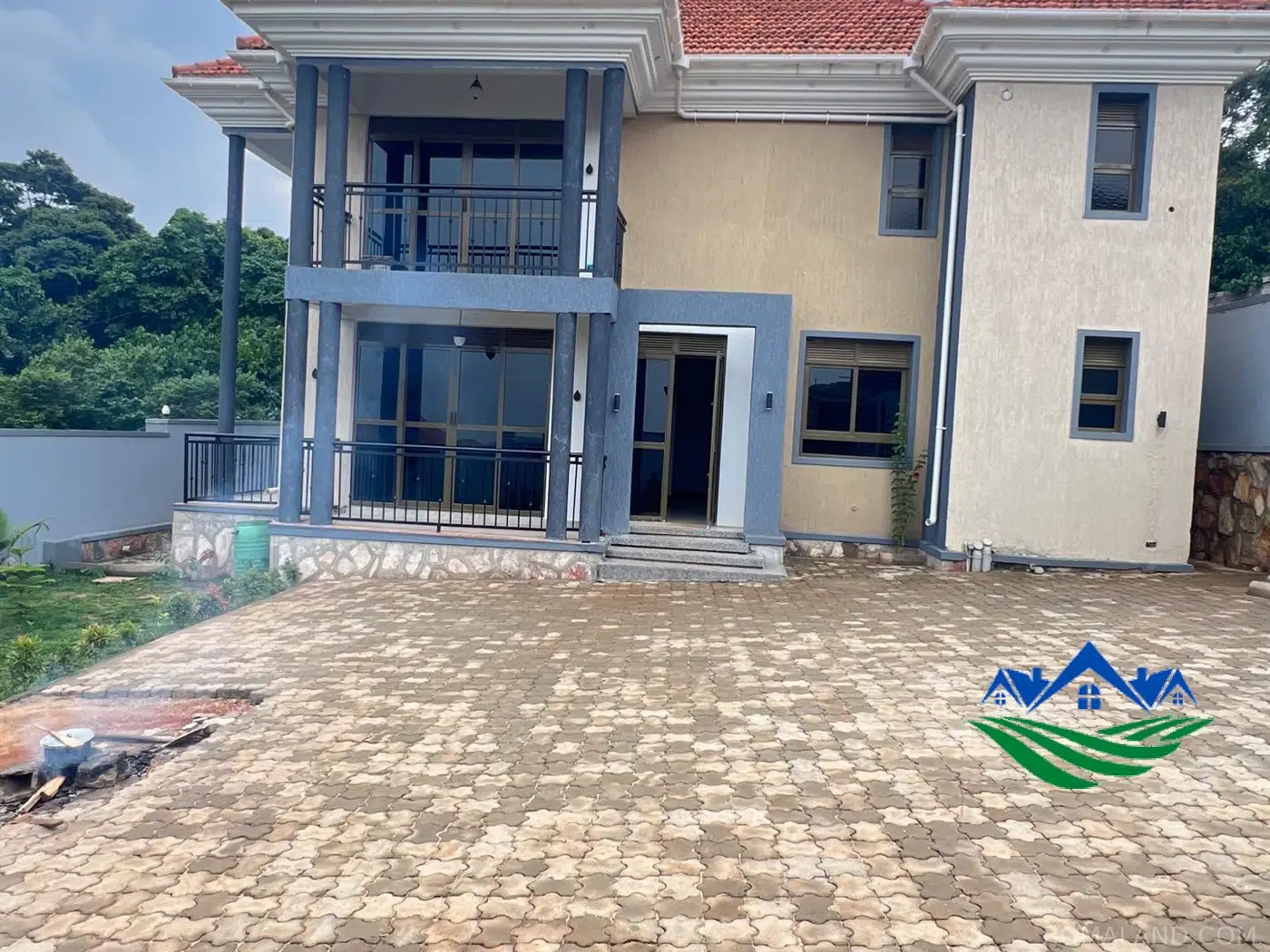 4 bedroom Storeyed house for sale in Katala Wakiso Uganda