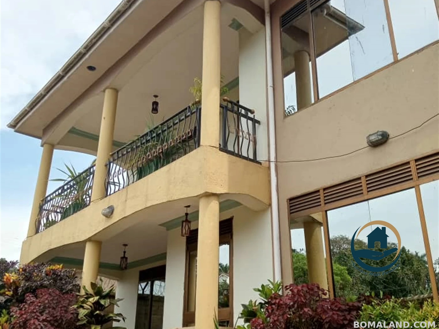 6 bedroom Storeyed house for sale in Bugonga Wakiso Uganda