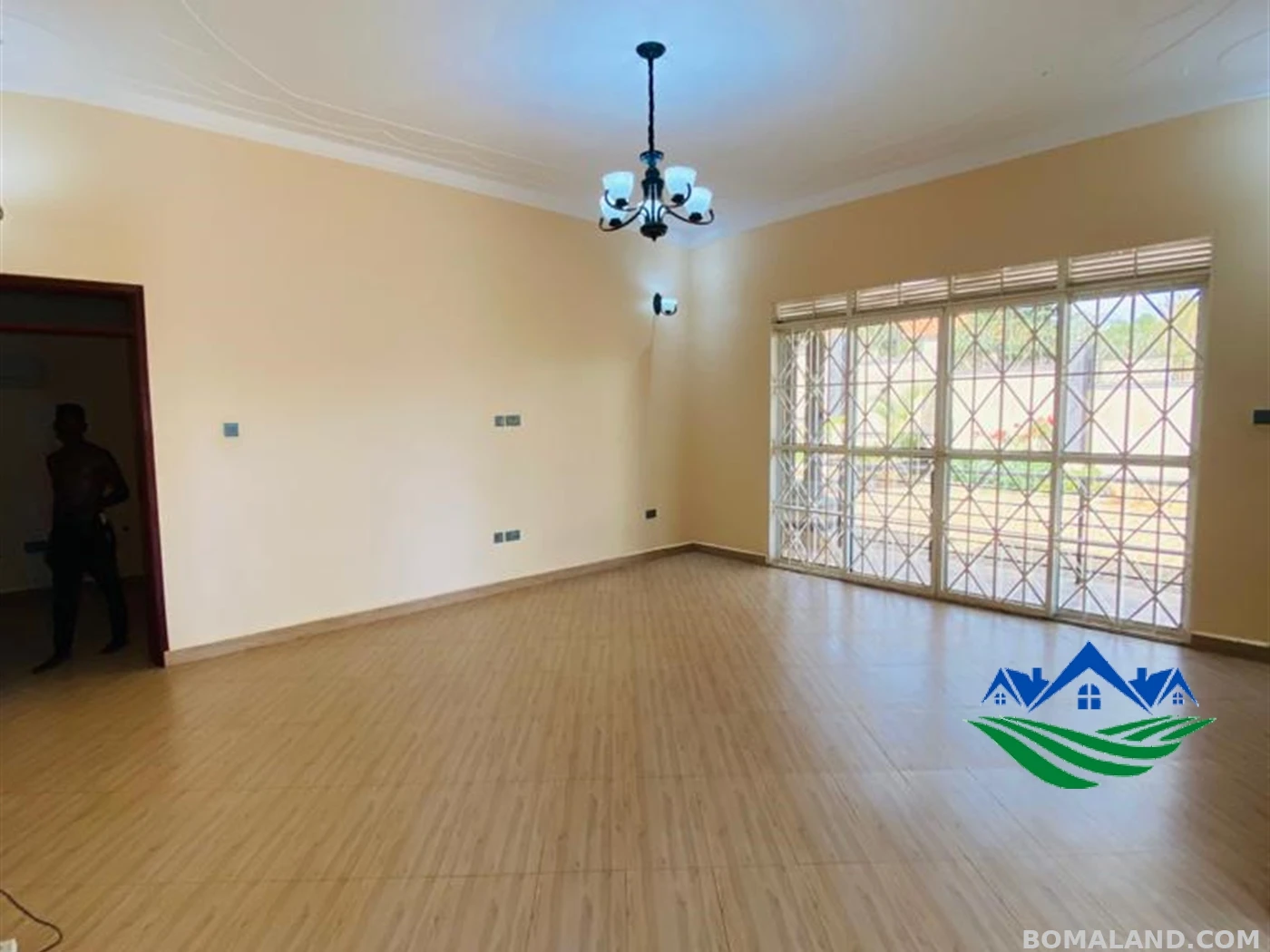3 bedroom Storeyed house for sale in Bwebajja Wakiso Uganda