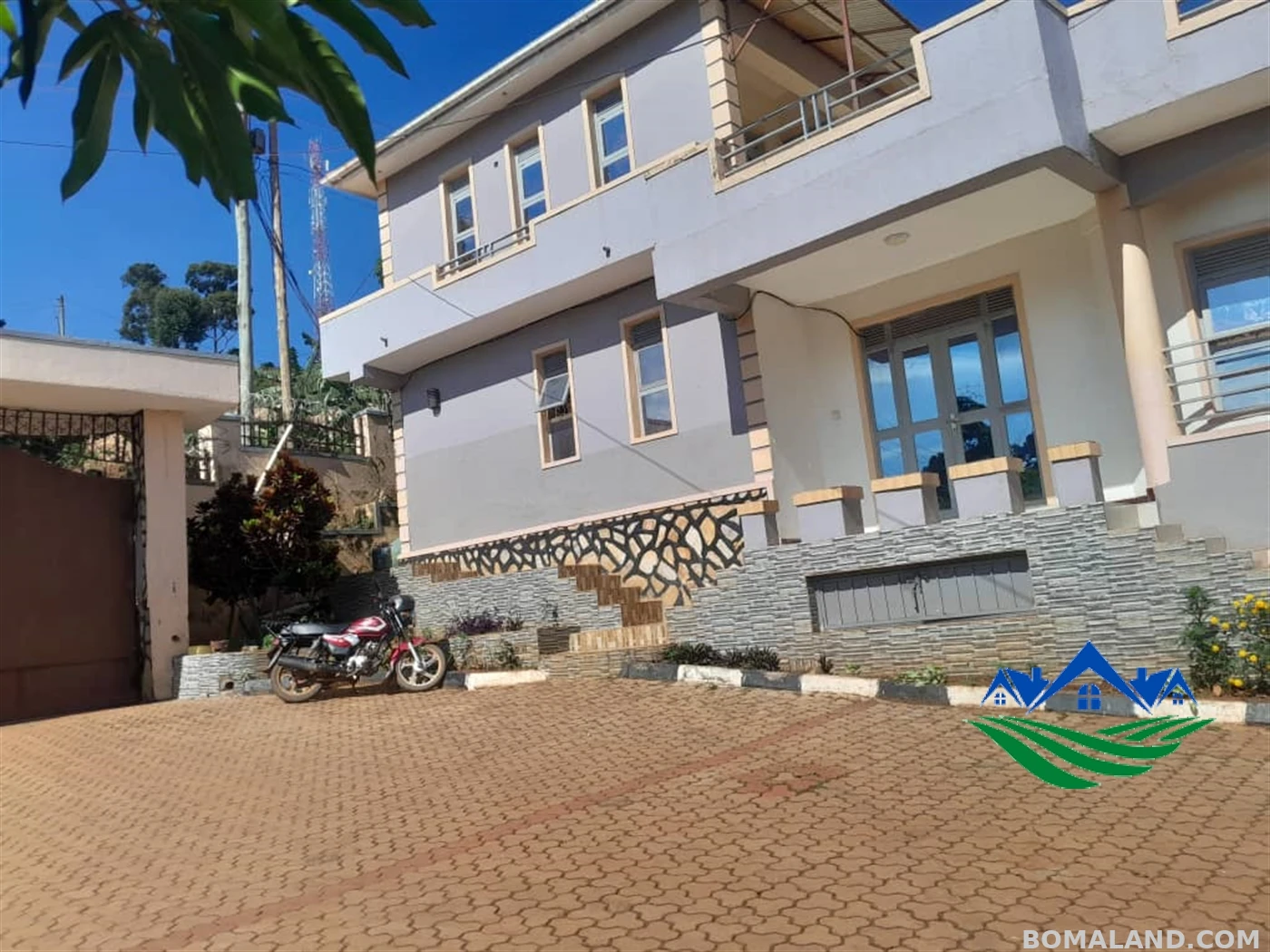 3 bedroom Storeyed house for sale in Bwebajja Wakiso Uganda