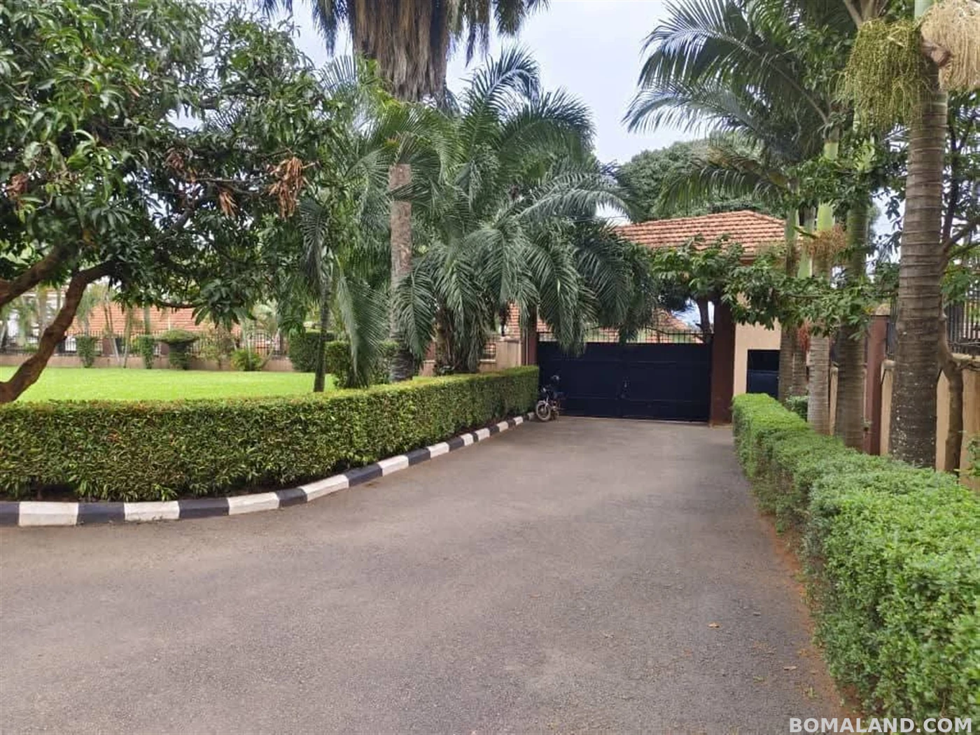 6 bedroom Mansion for sale in Rubaga Kampala Uganda