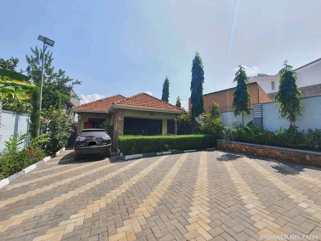 3 bedroom Bungalow for rent in Muyenga Kampala Uganda